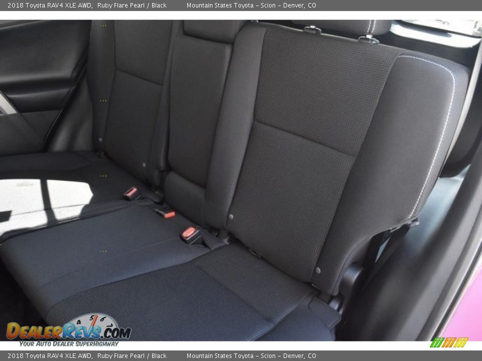 2018 Toyota RAV4 XLE AWD Ruby Flare Pearl / Black Photo #16
