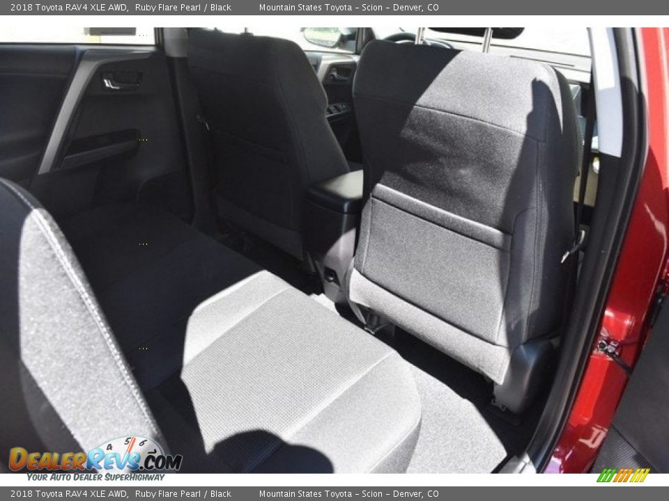 2018 Toyota RAV4 XLE AWD Ruby Flare Pearl / Black Photo #17