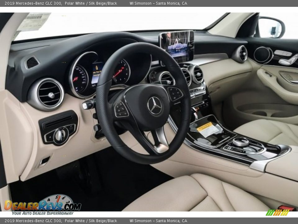 2019 Mercedes-Benz GLC 300 Polar White / Silk Beige/Black Photo #4
