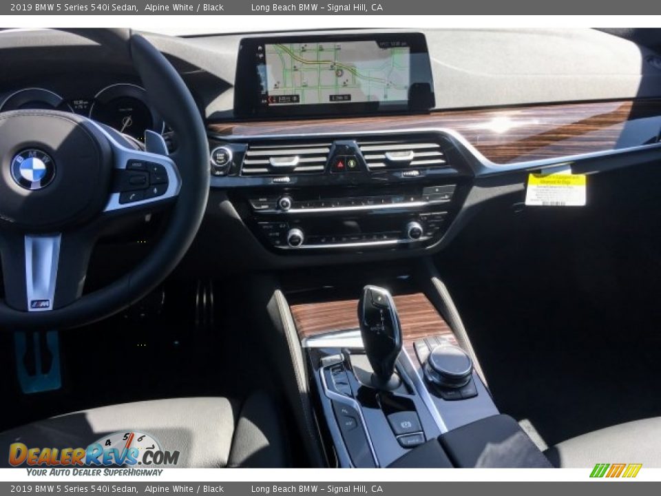 2019 BMW 5 Series 540i Sedan Alpine White / Black Photo #6