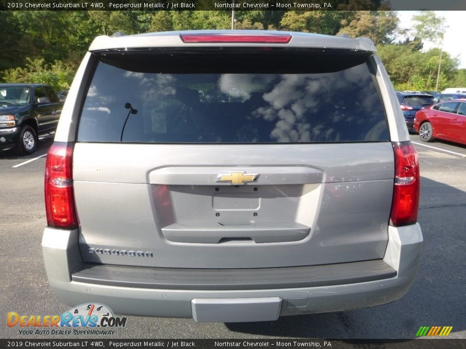 2019 Chevrolet Suburban LT 4WD Pepperdust Metallic / Jet Black Photo #4