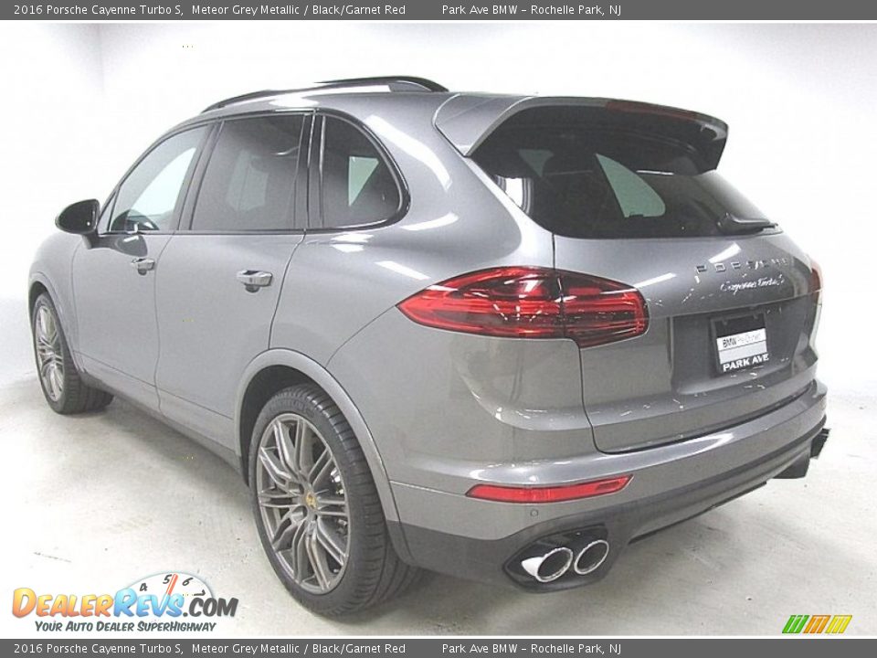 2016 Porsche Cayenne Turbo S Meteor Grey Metallic / Black/Garnet Red Photo #3