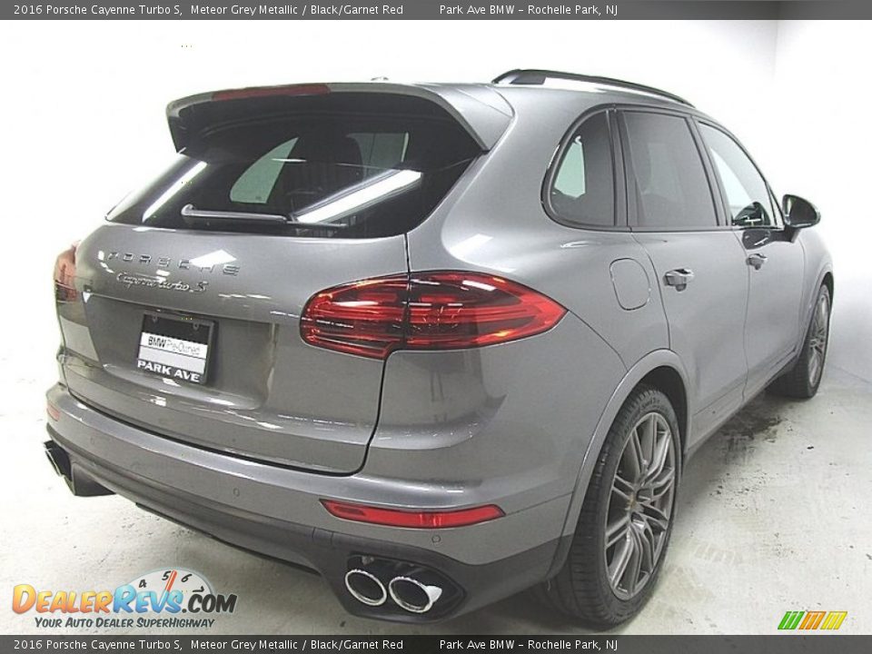 2016 Porsche Cayenne Turbo S Meteor Grey Metallic / Black/Garnet Red Photo #5