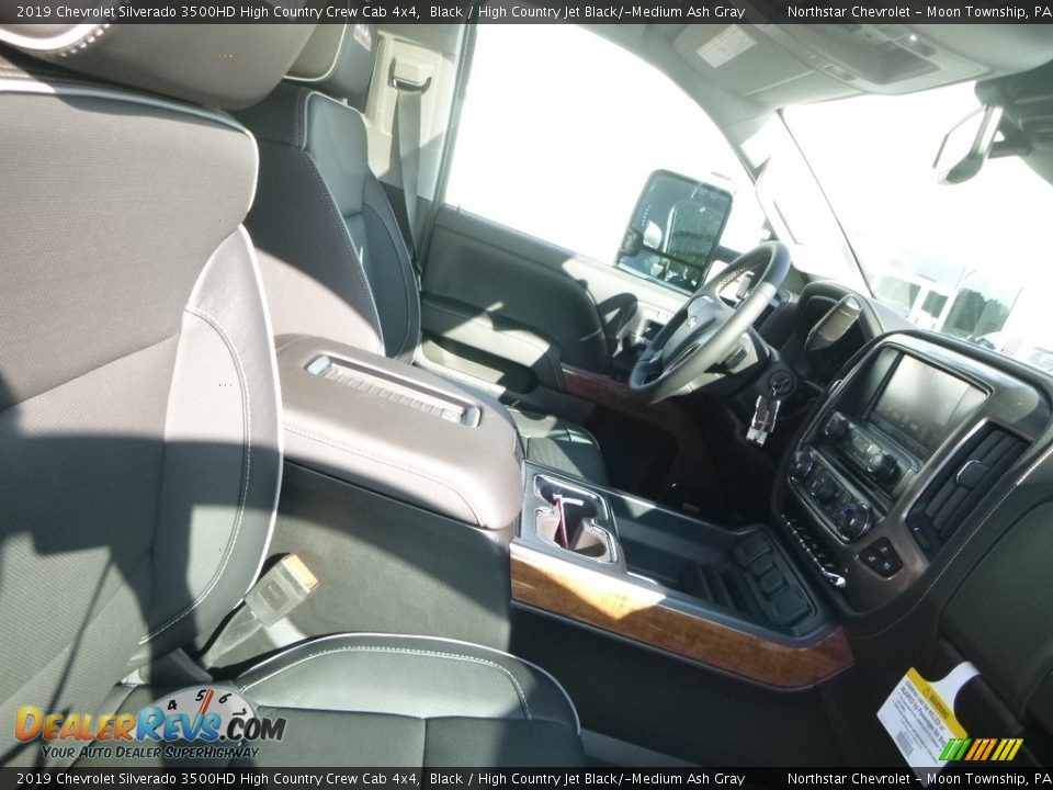 2019 Chevrolet Silverado 3500HD High Country Crew Cab 4x4 Black / High Country Jet Black/­Medium Ash Gray Photo #8