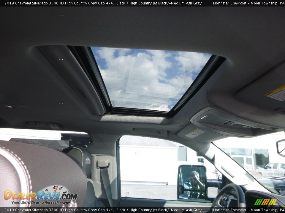 2019 Chevrolet Silverado 3500HD High Country Crew Cab 4x4 Black / High Country Jet Black/­Medium Ash Gray Photo #10