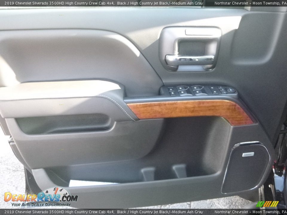 2019 Chevrolet Silverado 3500HD High Country Crew Cab 4x4 Black / High Country Jet Black/­Medium Ash Gray Photo #14