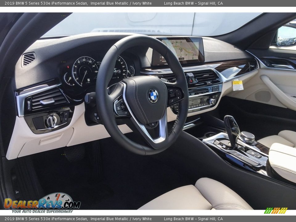 2019 BMW 5 Series 530e iPerformance Sedan Imperial Blue Metallic / Ivory White Photo #4