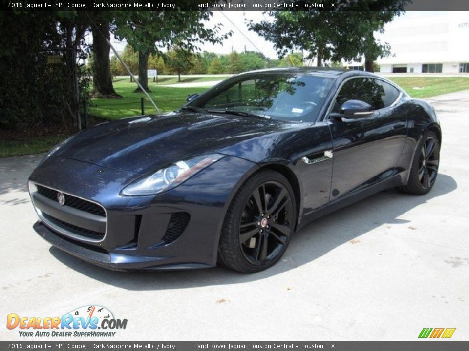 Front 3/4 View of 2016 Jaguar F-TYPE Coupe Photo #12