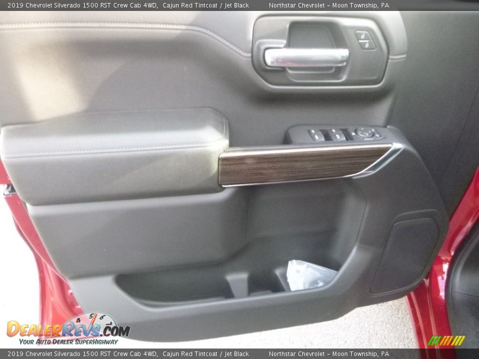 2019 Chevrolet Silverado 1500 RST Crew Cab 4WD Cajun Red Tintcoat / Jet Black Photo #17