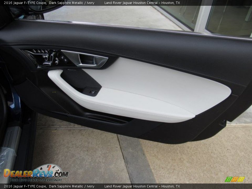 2016 Jaguar F-TYPE Coupe Dark Sapphire Metallic / Ivory Photo #18
