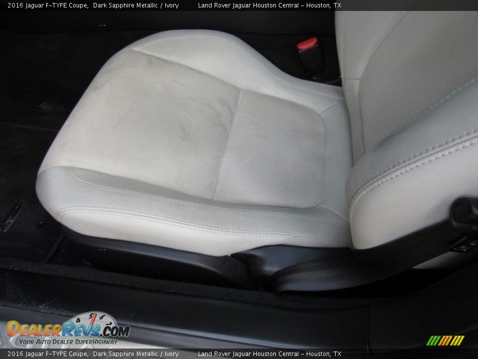 2016 Jaguar F-TYPE Coupe Dark Sapphire Metallic / Ivory Photo #21