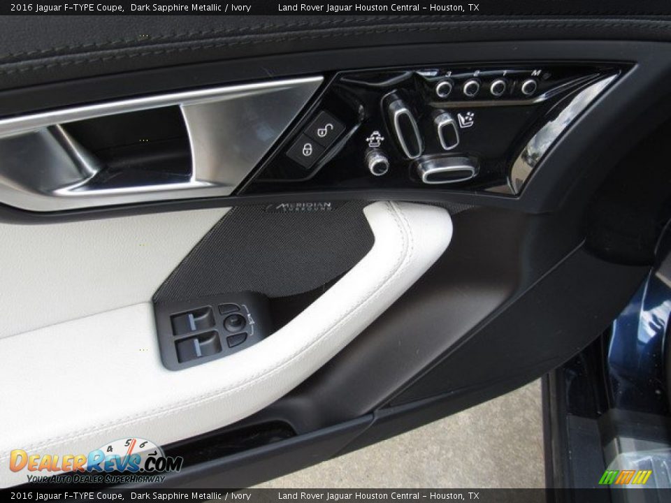 2016 Jaguar F-TYPE Coupe Dark Sapphire Metallic / Ivory Photo #23