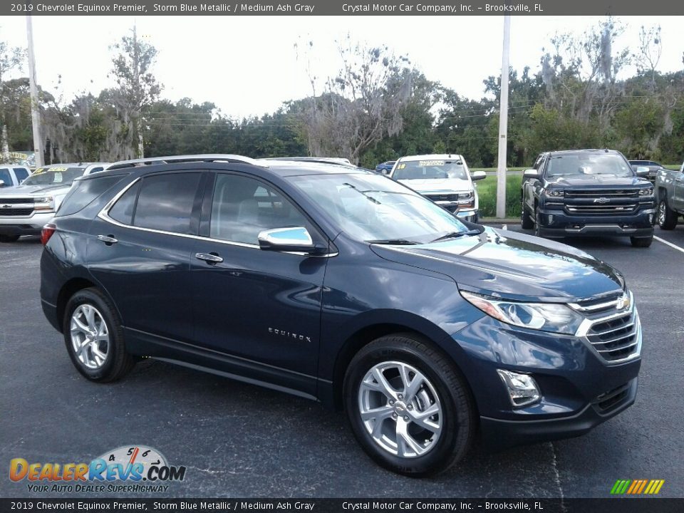 Front 3/4 View of 2019 Chevrolet Equinox Premier Photo #7