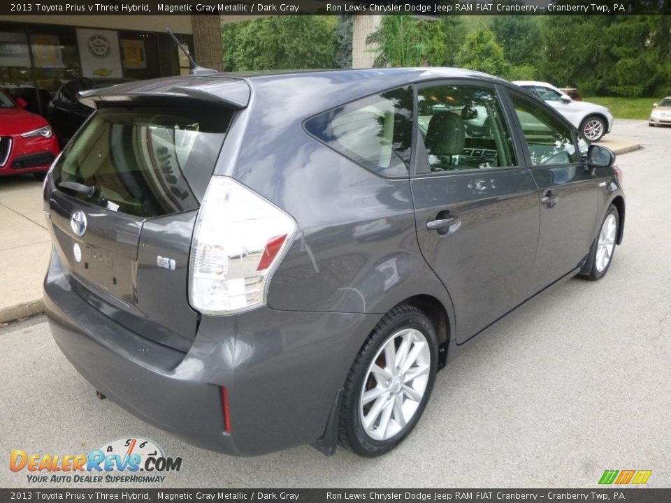 2013 Toyota Prius v Three Hybrid Magnetic Gray Metallic / Dark Gray Photo #2