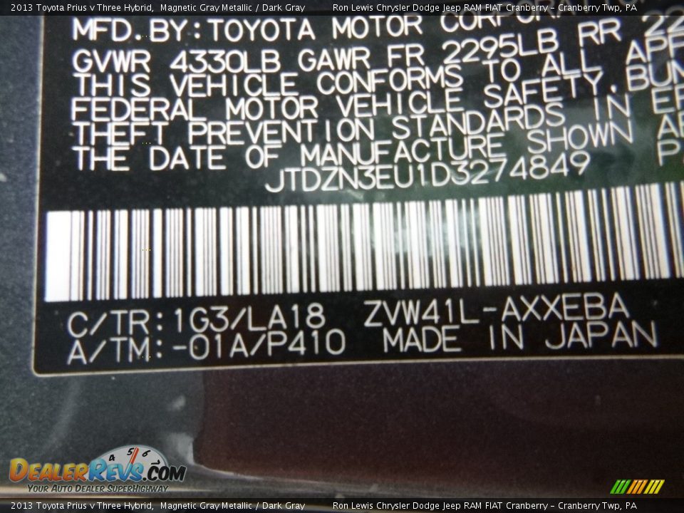 2013 Toyota Prius v Three Hybrid Magnetic Gray Metallic / Dark Gray Photo #15