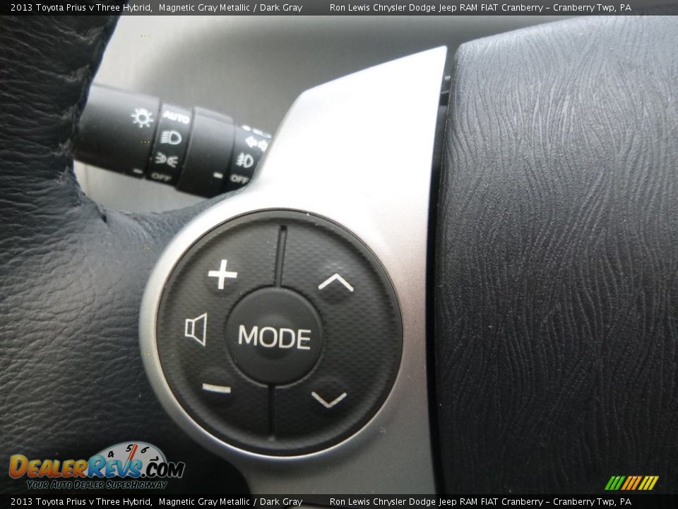 2013 Toyota Prius v Three Hybrid Magnetic Gray Metallic / Dark Gray Photo #20