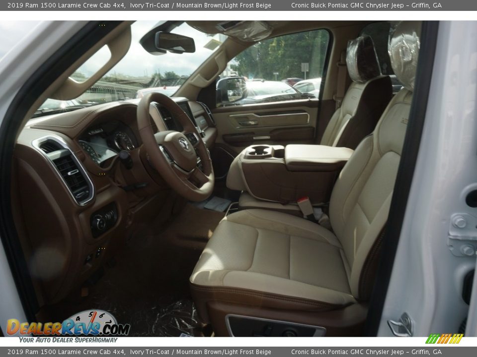 2019 Ram 1500 Laramie Crew Cab 4x4 Ivory Tri–Coat / Mountain Brown/Light Frost Beige Photo #5