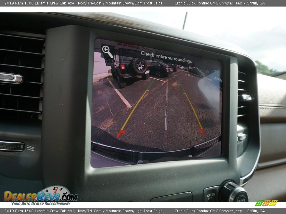 2019 Ram 1500 Laramie Crew Cab 4x4 Ivory Tri–Coat / Mountain Brown/Light Frost Beige Photo #7