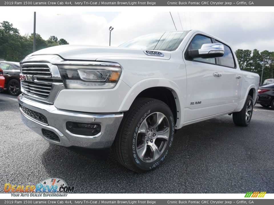 2019 Ram 1500 Laramie Crew Cab 4x4 Ivory Tri–Coat / Mountain Brown/Light Frost Beige Photo #3
