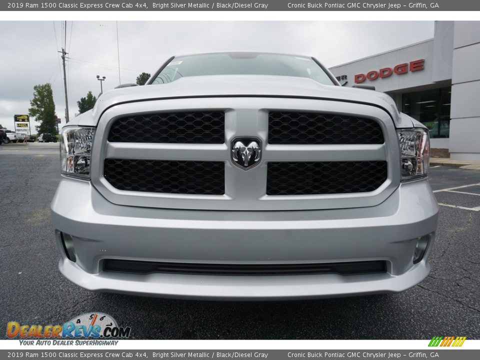 2019 Ram 1500 Classic Express Crew Cab 4x4 Bright Silver Metallic / Black/Diesel Gray Photo #2