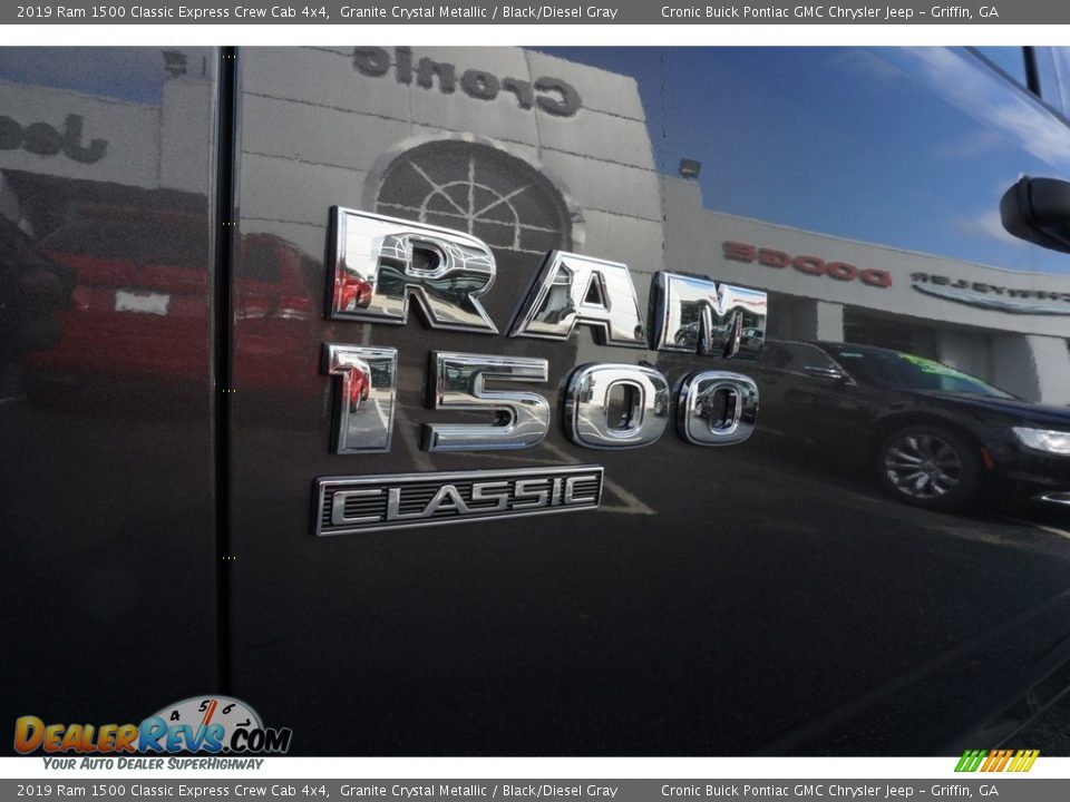 2019 Ram 1500 Classic Express Crew Cab 4x4 Granite Crystal Metallic / Black/Diesel Gray Photo #8