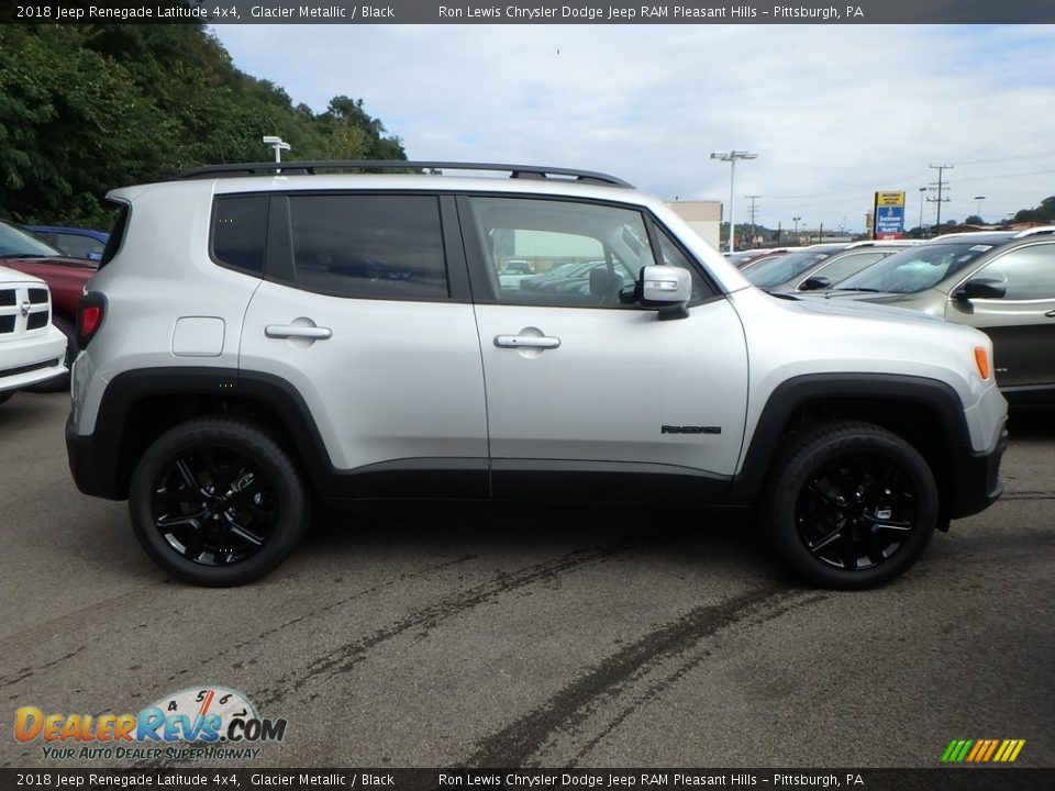 2018 Jeep Renegade Latitude 4x4 Glacier Metallic / Black Photo #6