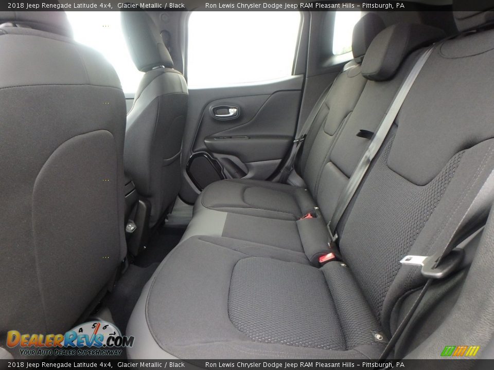 2018 Jeep Renegade Latitude 4x4 Glacier Metallic / Black Photo #11