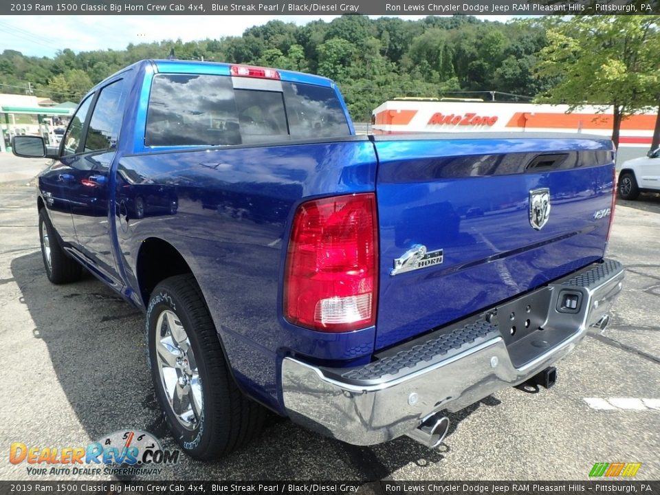 2019 Ram 1500 Classic Big Horn Crew Cab 4x4 Blue Streak Pearl / Black/Diesel Gray Photo #3