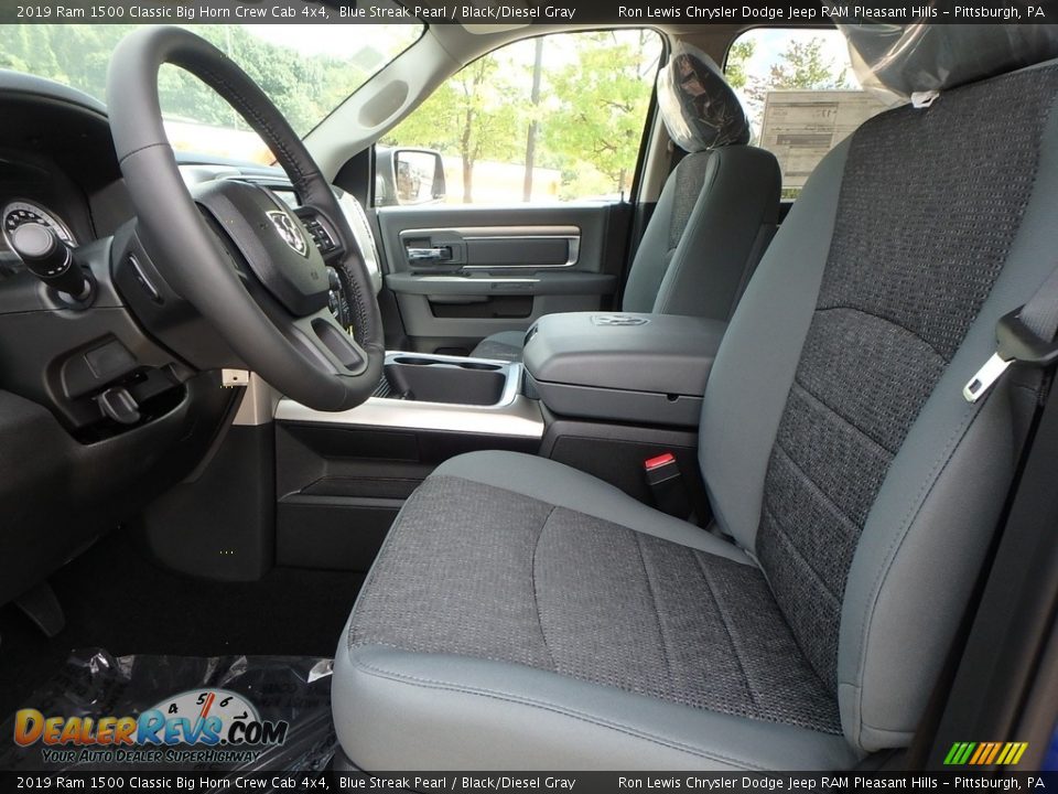 2019 Ram 1500 Classic Big Horn Crew Cab 4x4 Blue Streak Pearl / Black/Diesel Gray Photo #10