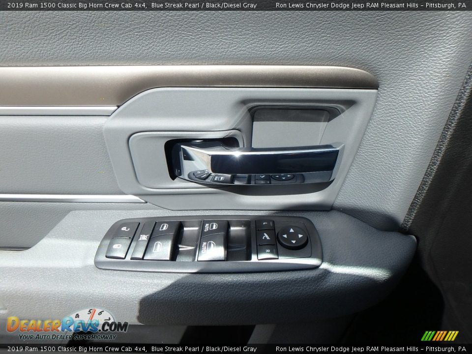 2019 Ram 1500 Classic Big Horn Crew Cab 4x4 Blue Streak Pearl / Black/Diesel Gray Photo #13