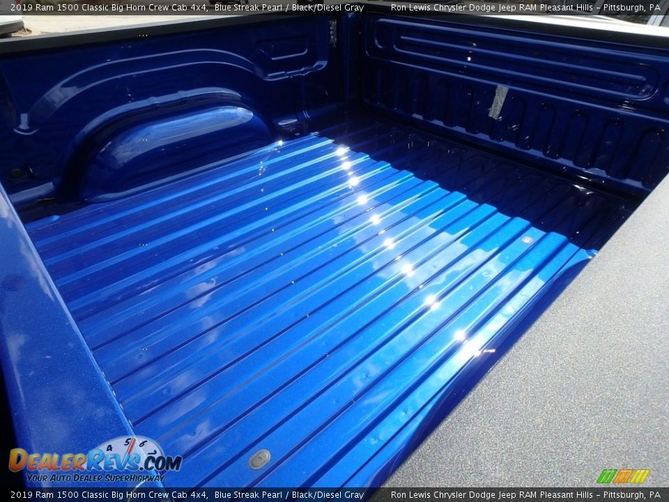 2019 Ram 1500 Classic Big Horn Crew Cab 4x4 Blue Streak Pearl / Black/Diesel Gray Photo #20