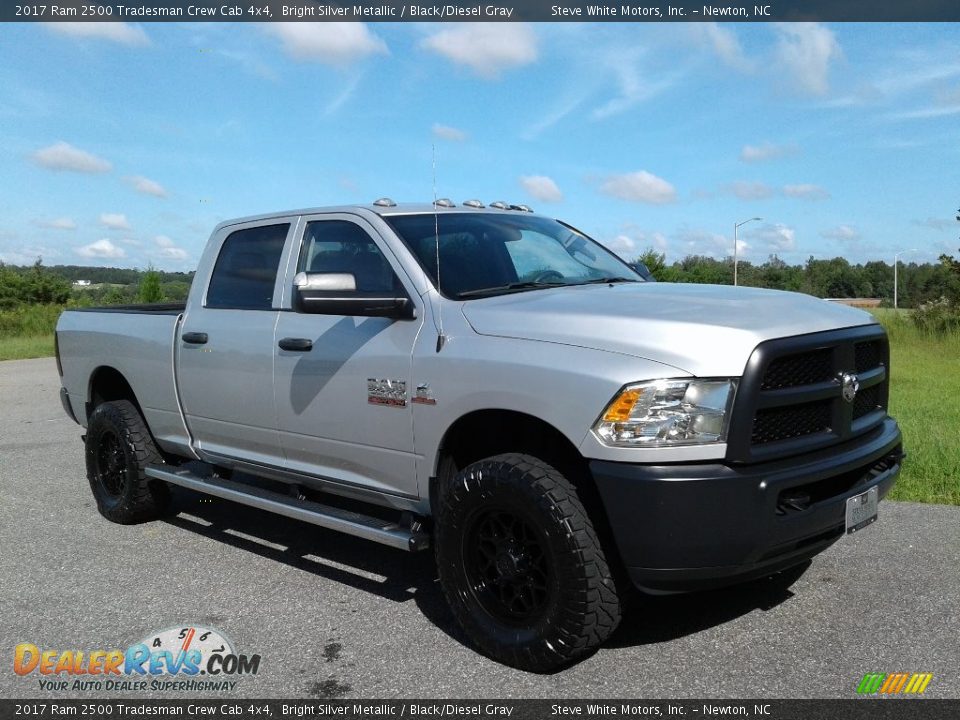 2017 Ram 2500 Tradesman Crew Cab 4x4 Bright Silver Metallic / Black/Diesel Gray Photo #4