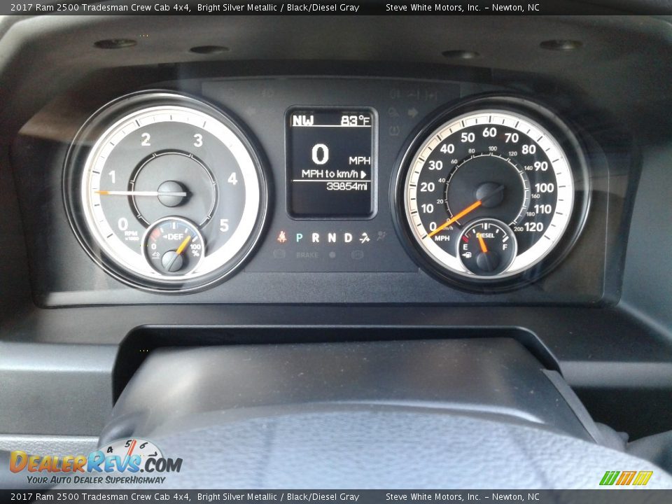 2017 Ram 2500 Tradesman Crew Cab 4x4 Bright Silver Metallic / Black/Diesel Gray Photo #18