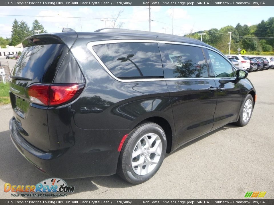 2019 Chrysler Pacifica Touring Plus Brilliant Black Crystal Pearl / Black/Alloy Photo #5