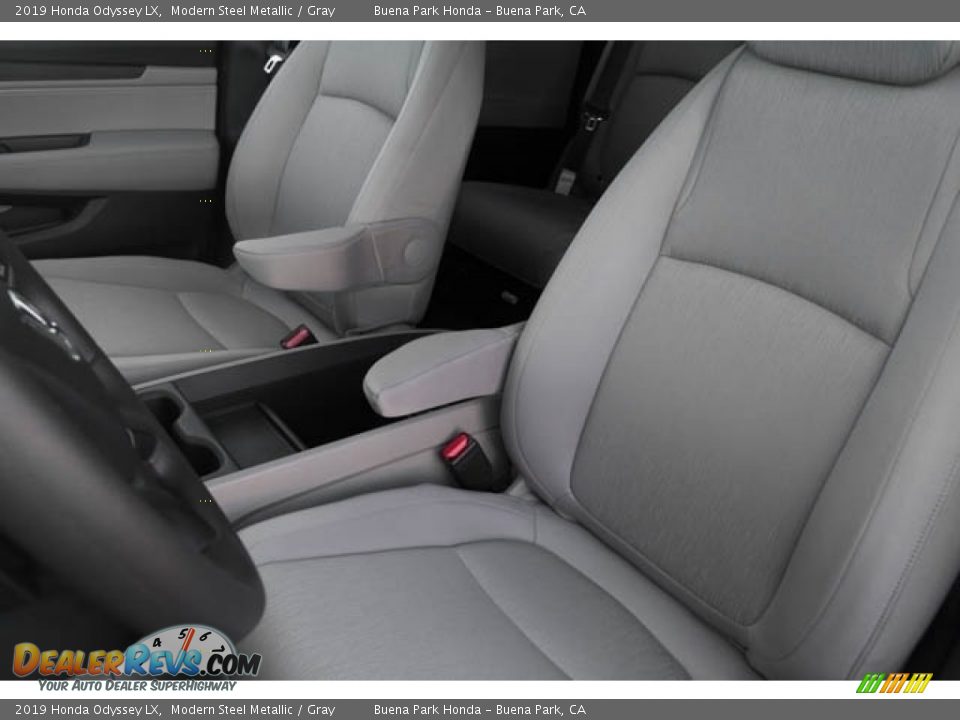 2019 Honda Odyssey LX Modern Steel Metallic / Gray Photo #27