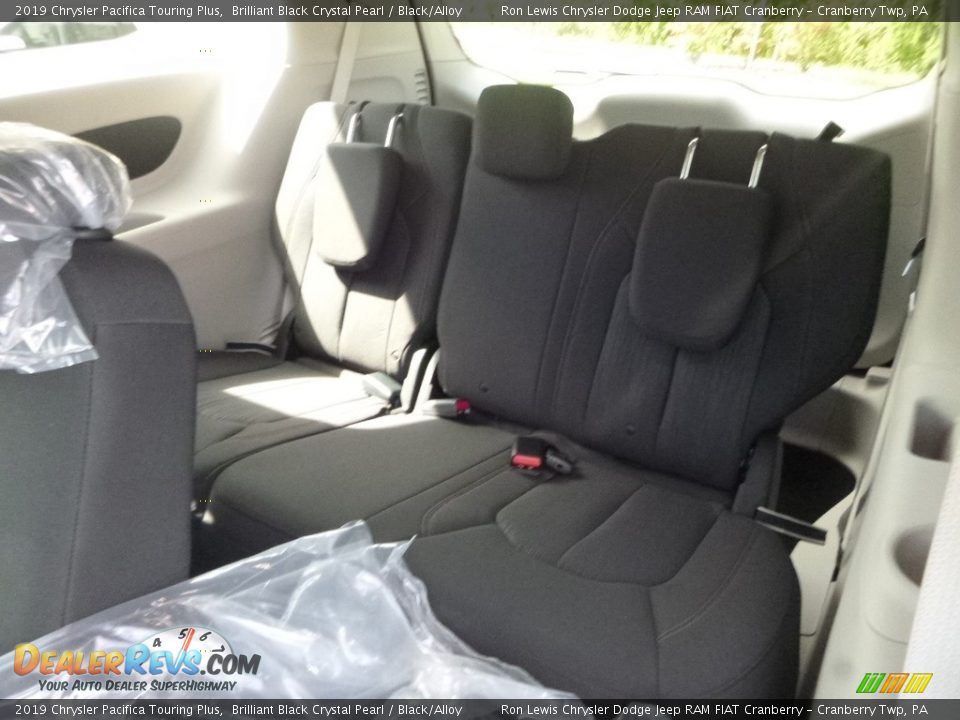 2019 Chrysler Pacifica Touring Plus Brilliant Black Crystal Pearl / Black/Alloy Photo #12
