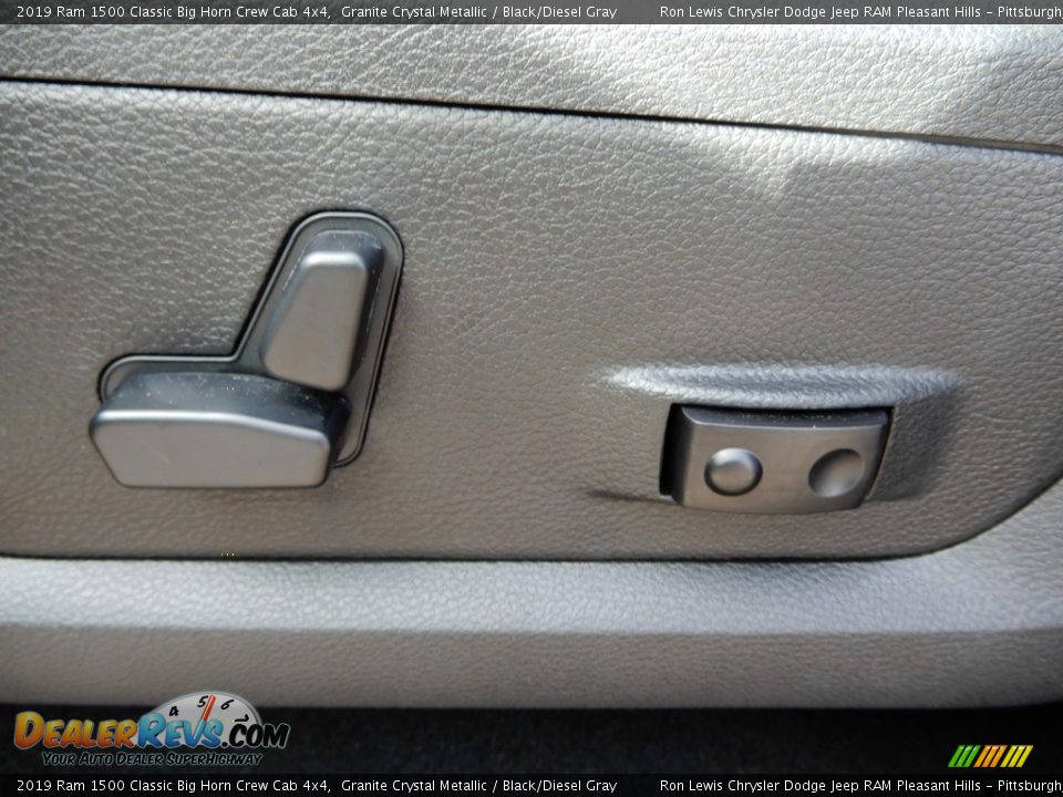 2019 Ram 1500 Classic Big Horn Crew Cab 4x4 Granite Crystal Metallic / Black/Diesel Gray Photo #16