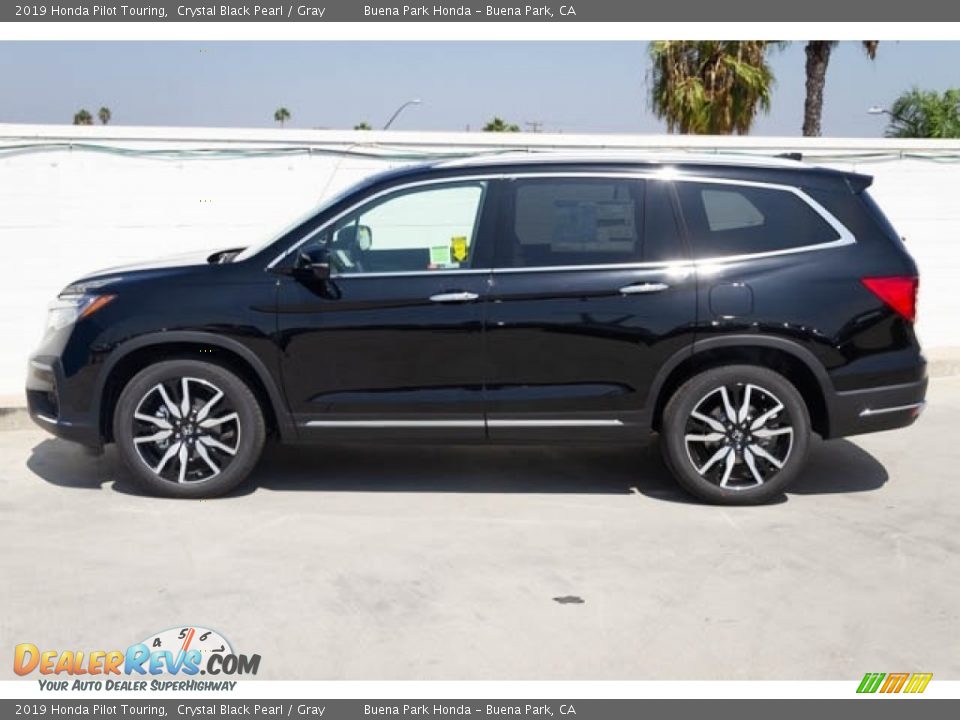 2019 Honda Pilot Touring Crystal Black Pearl / Gray Photo #5