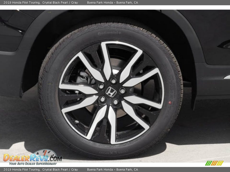 2019 Honda Pilot Touring Crystal Black Pearl / Gray Photo #12