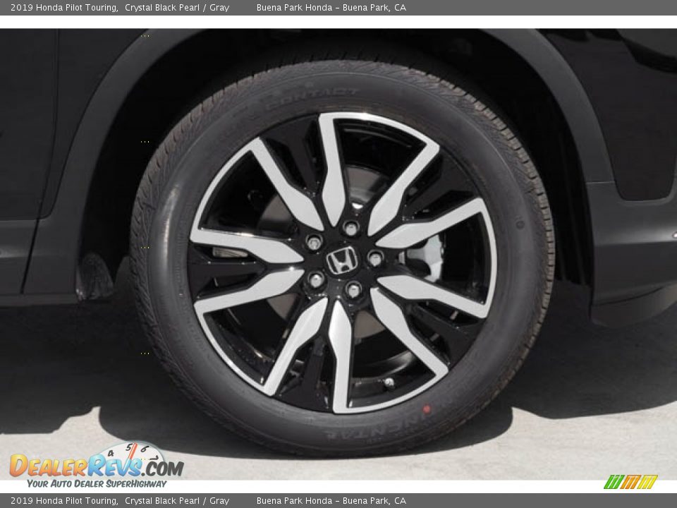 2019 Honda Pilot Touring Crystal Black Pearl / Gray Photo #13