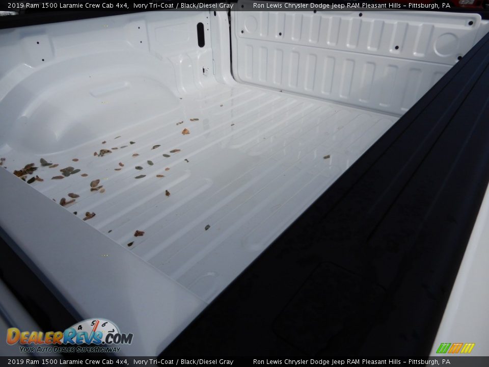 2019 Ram 1500 Laramie Crew Cab 4x4 Ivory Tri–Coat / Black/Diesel Gray Photo #12