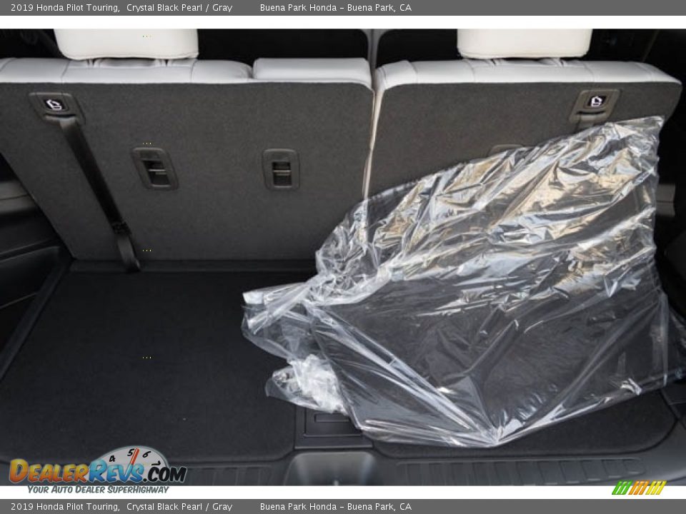 2019 Honda Pilot Touring Crystal Black Pearl / Gray Photo #29