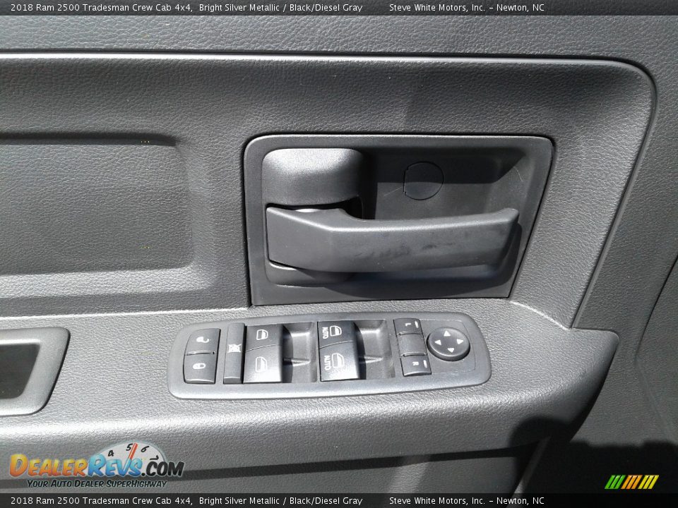 2018 Ram 2500 Tradesman Crew Cab 4x4 Bright Silver Metallic / Black/Diesel Gray Photo #9