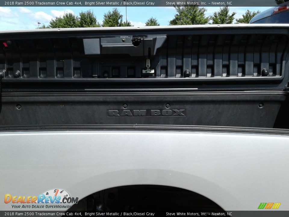2018 Ram 2500 Tradesman Crew Cab 4x4 Bright Silver Metallic / Black/Diesel Gray Photo #14