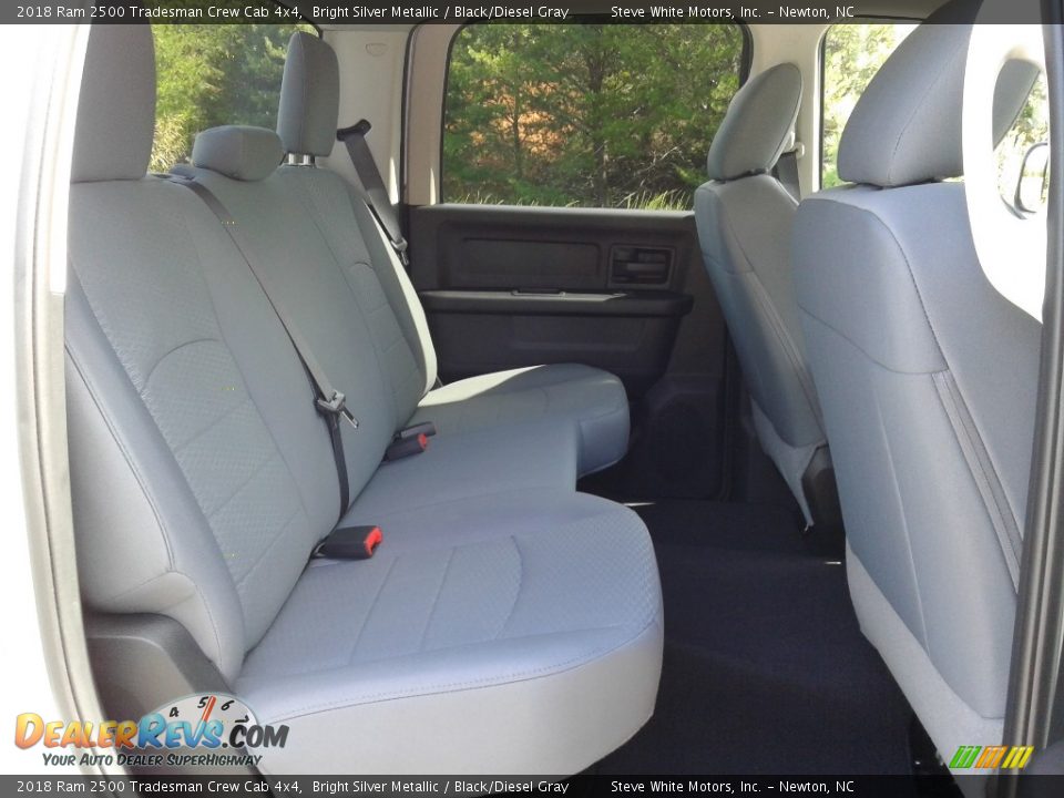 2018 Ram 2500 Tradesman Crew Cab 4x4 Bright Silver Metallic / Black/Diesel Gray Photo #15