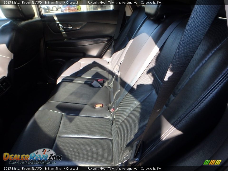 2015 Nissan Rogue SL AWD Brilliant Silver / Charcoal Photo #16