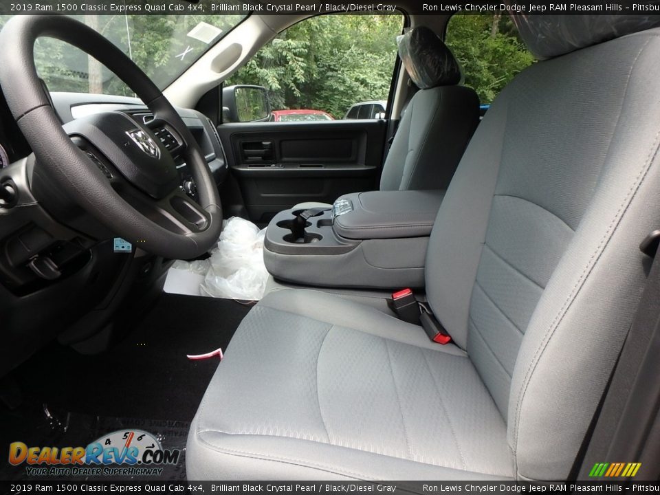 2019 Ram 1500 Classic Express Quad Cab 4x4 Brilliant Black Crystal Pearl / Black/Diesel Gray Photo #10