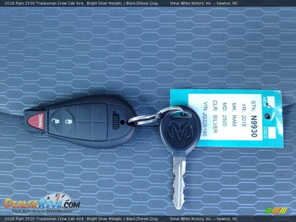 2018 Ram 2500 Tradesman Crew Cab 4x4 Bright Silver Metallic / Black/Diesel Gray Photo #27