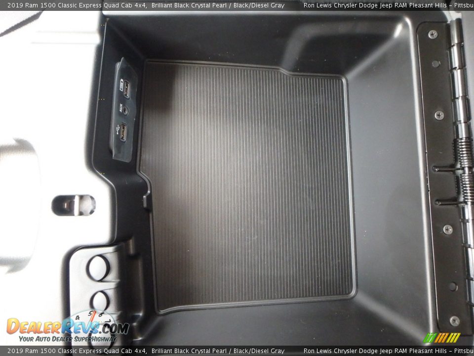2019 Ram 1500 Classic Express Quad Cab 4x4 Brilliant Black Crystal Pearl / Black/Diesel Gray Photo #17