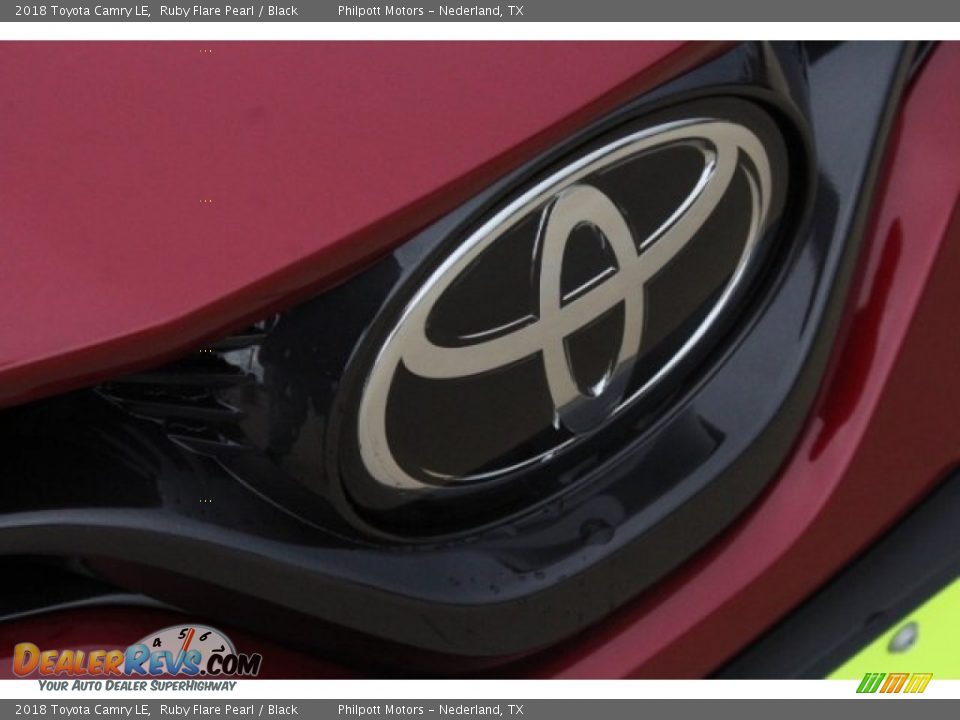 2018 Toyota Camry LE Ruby Flare Pearl / Black Photo #11